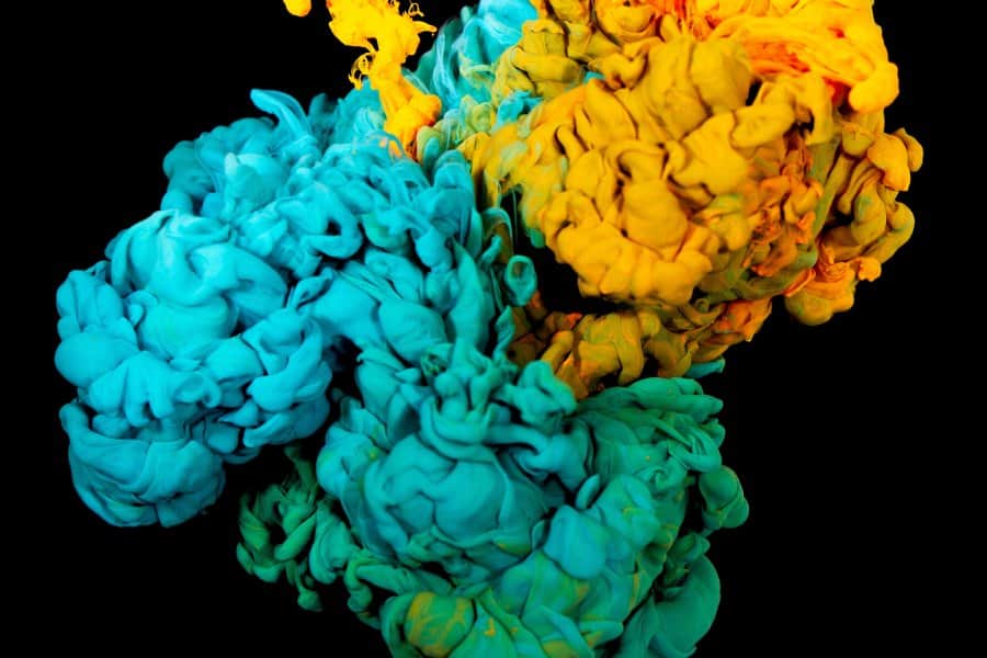 colored-ink-in-water